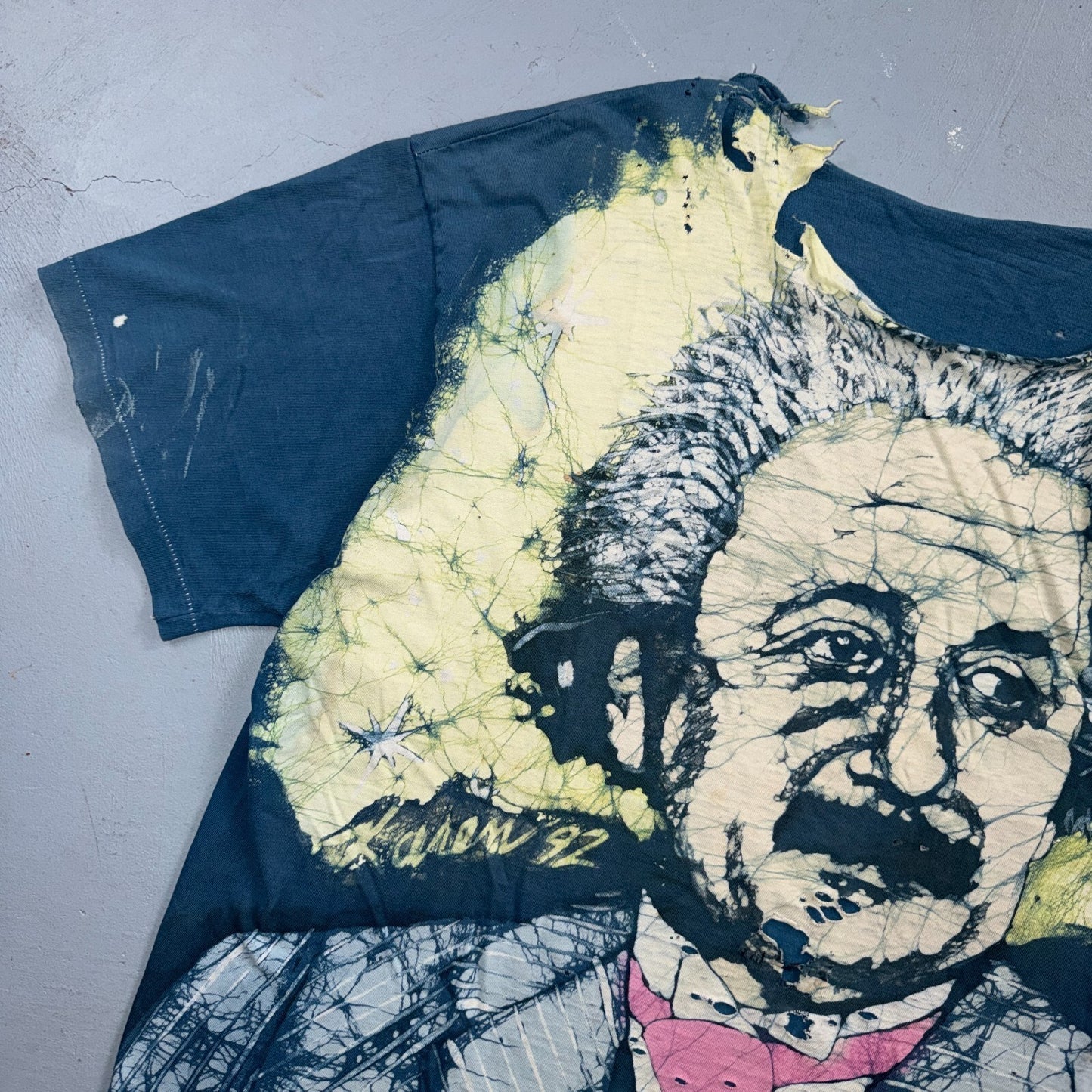 Albert Einstein Batik VTG T Shirt Mosquitohead Style Thrashed 90s Unique RARE
