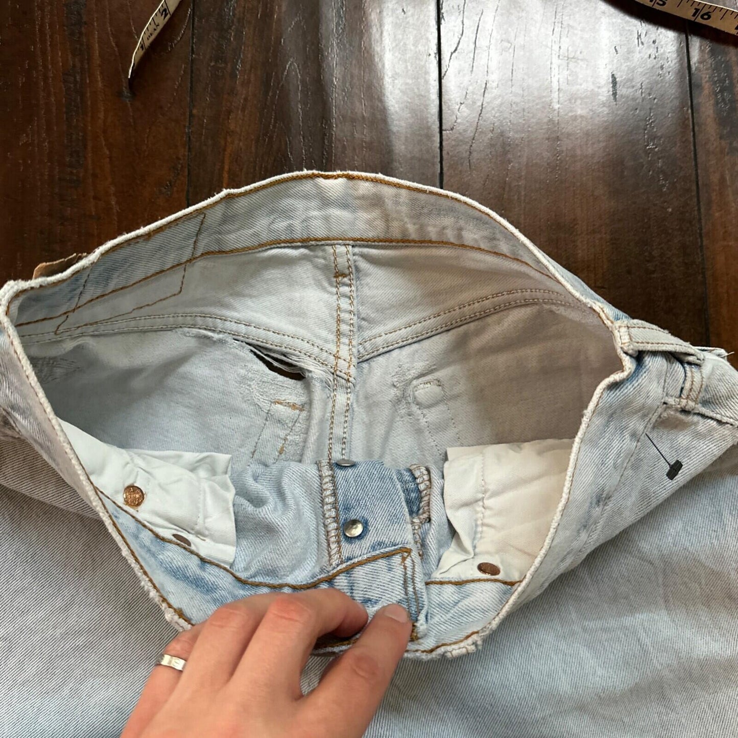 VTG Y2K Levis 501 Button Fly 31x32 Tag Jeans Light Wash 90s Blue XX Act 29x29