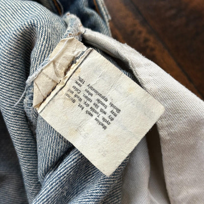 VTG USA Levis 501 Button Fly 80s Tag Jeans 32x27 Straight Leg Thrashed Ripped