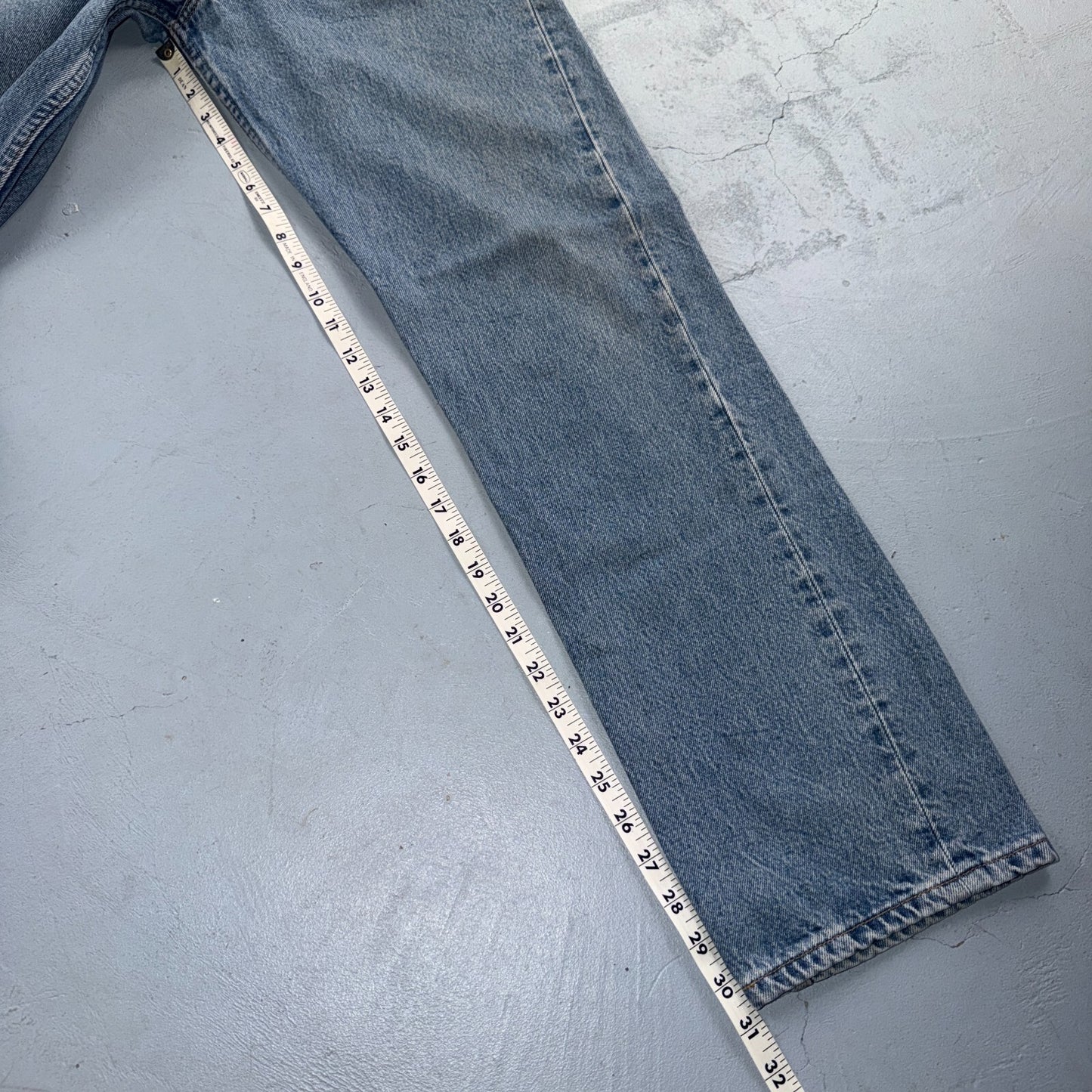 Levis 501 Vintage 90s Y2K XX Straight Leg Jeans Blue Light Wash 32x32 Act 31x30