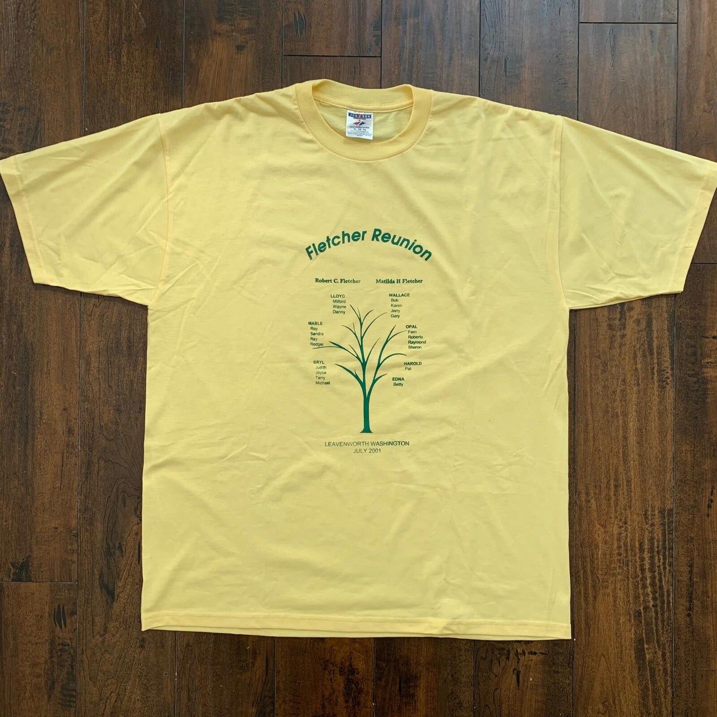 Leavenworth Washington Vintage T Shirt Seattle July 2001 Y2K Fletcher Reunion