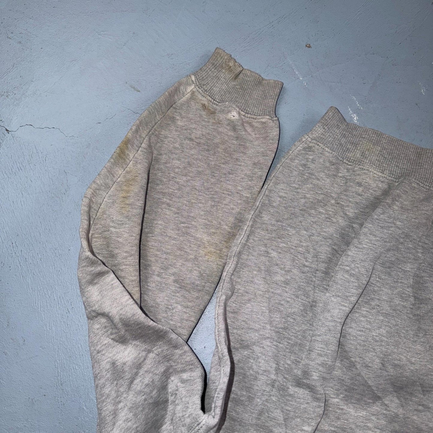 1990s Rare Vintage Acme Looney Tunes Central Logo Sweatshirt Crewneck Stained