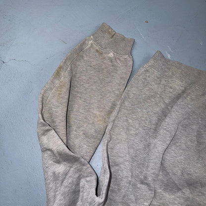 1990s Rare Vintage Acme Looney Tunes Central Logo Sweatshirt Crewneck Stained
