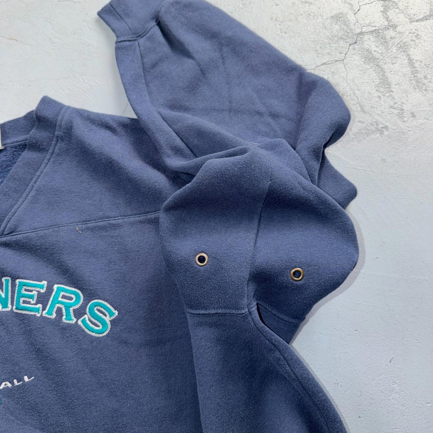 Vintage 2XL Official MLB Seattle Mariners Sweater Mens Pullover Sweatshirt Lee