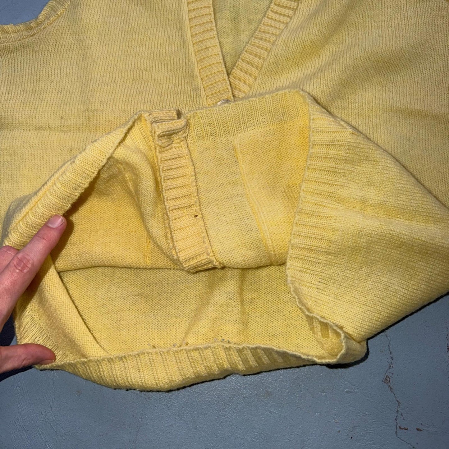 VTG 1960s 1970s Wool Caridgan Sweater Rockabilly Womens Mod Knit Yellow Vest