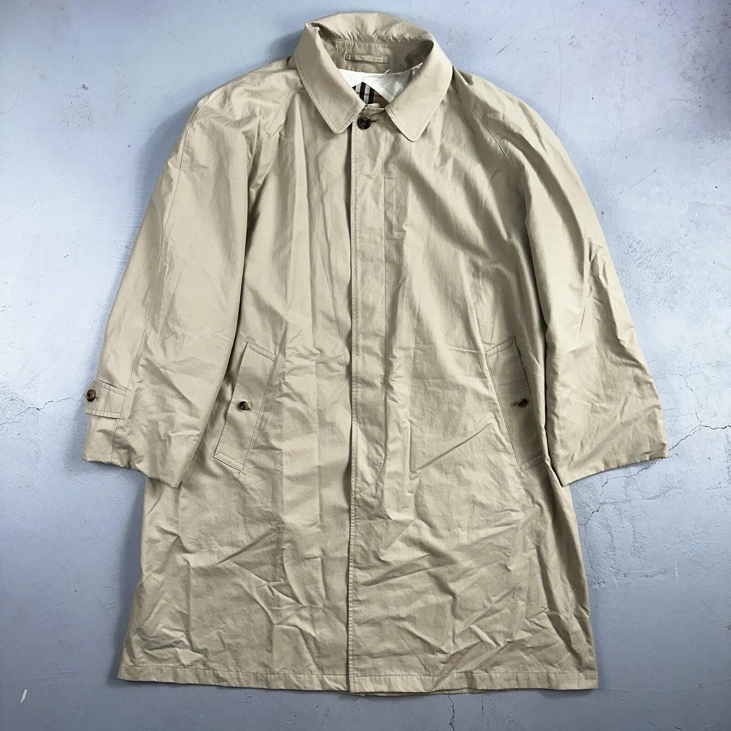 Burberry London Beige Nova Check Trench Coat Mens Size 44 Regular RARE! EUC VTG