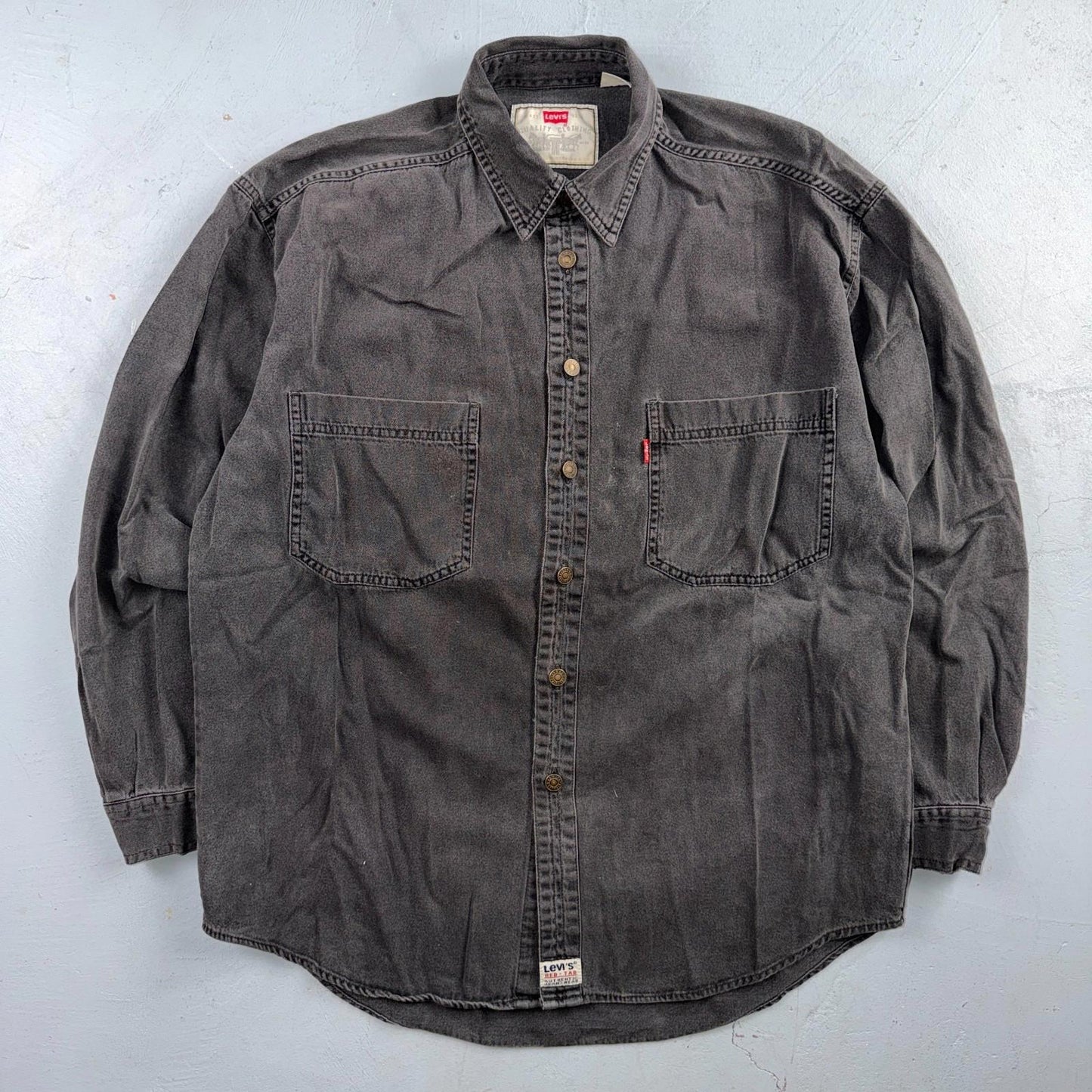 Levis Red Tab Black Denim Longsleeve Button Up Shirt Size M VTG Style Faded