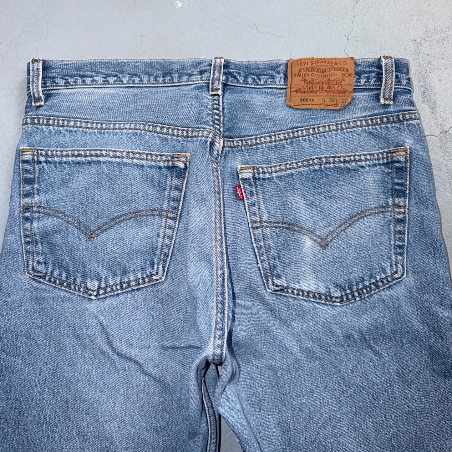 Levis 501 Vintage 90s USA XX Straight Leg Jeans Blue Light Wash 38x32 Act 35x28
