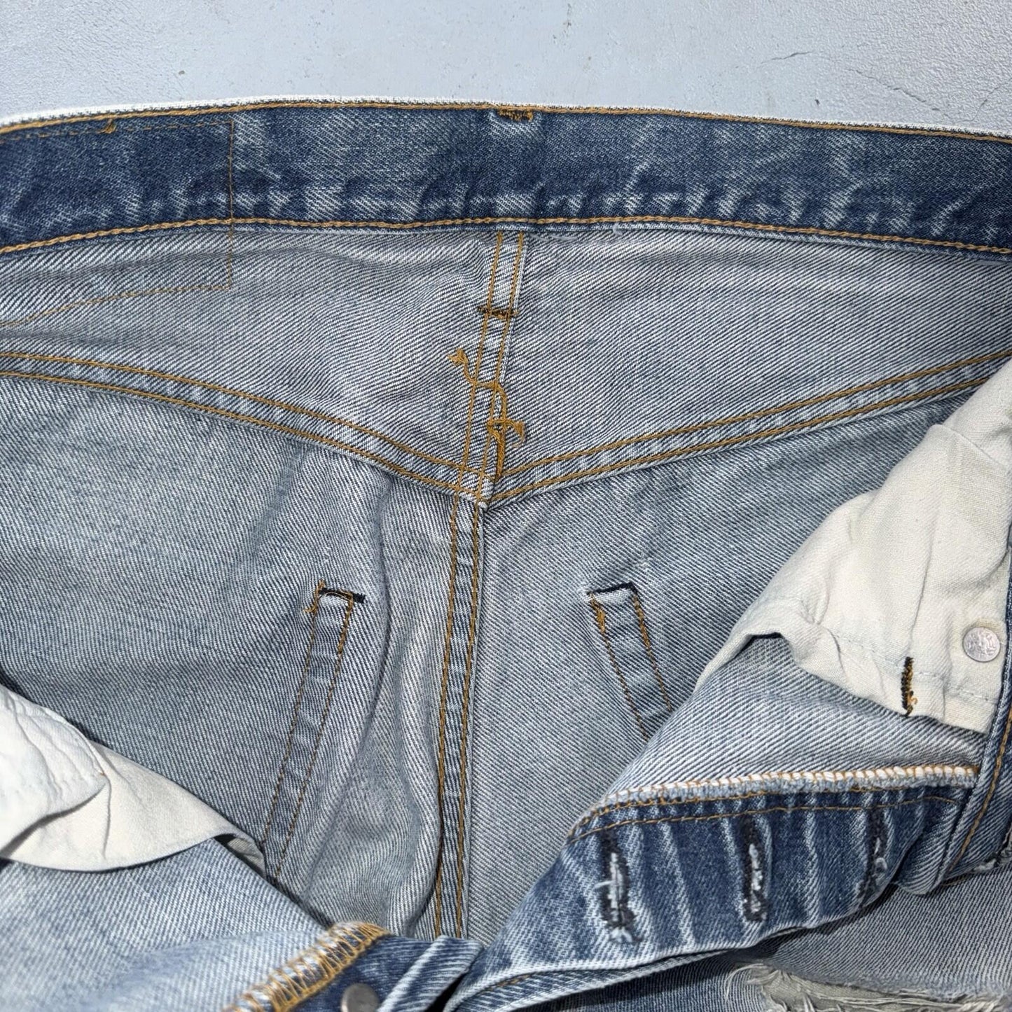 Levis 501 Vintage 80s Redline Selvedge USA XX Jeans Light Wash 31x27 Skinny