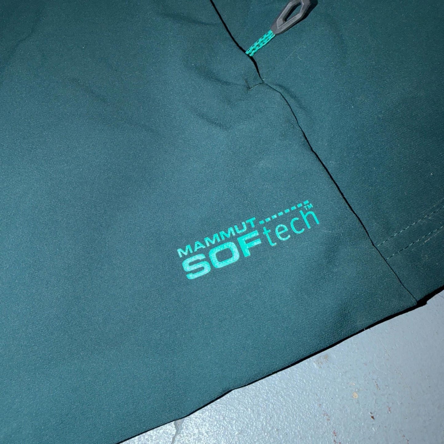 Mammut Womens SofTech Jacket Windbreaker Soft Shell Full Zip Pockets Green XL
