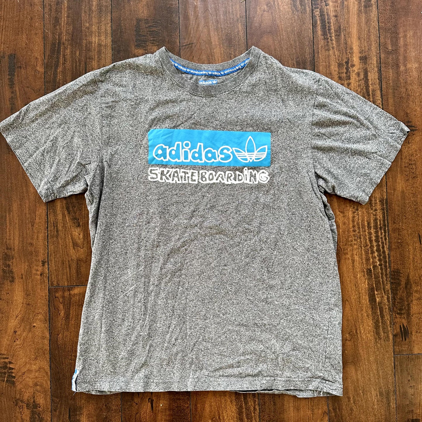 Adidas RARE Skateboarding Vintage Style T Shirt grey Skateboard Sports Trail Rap