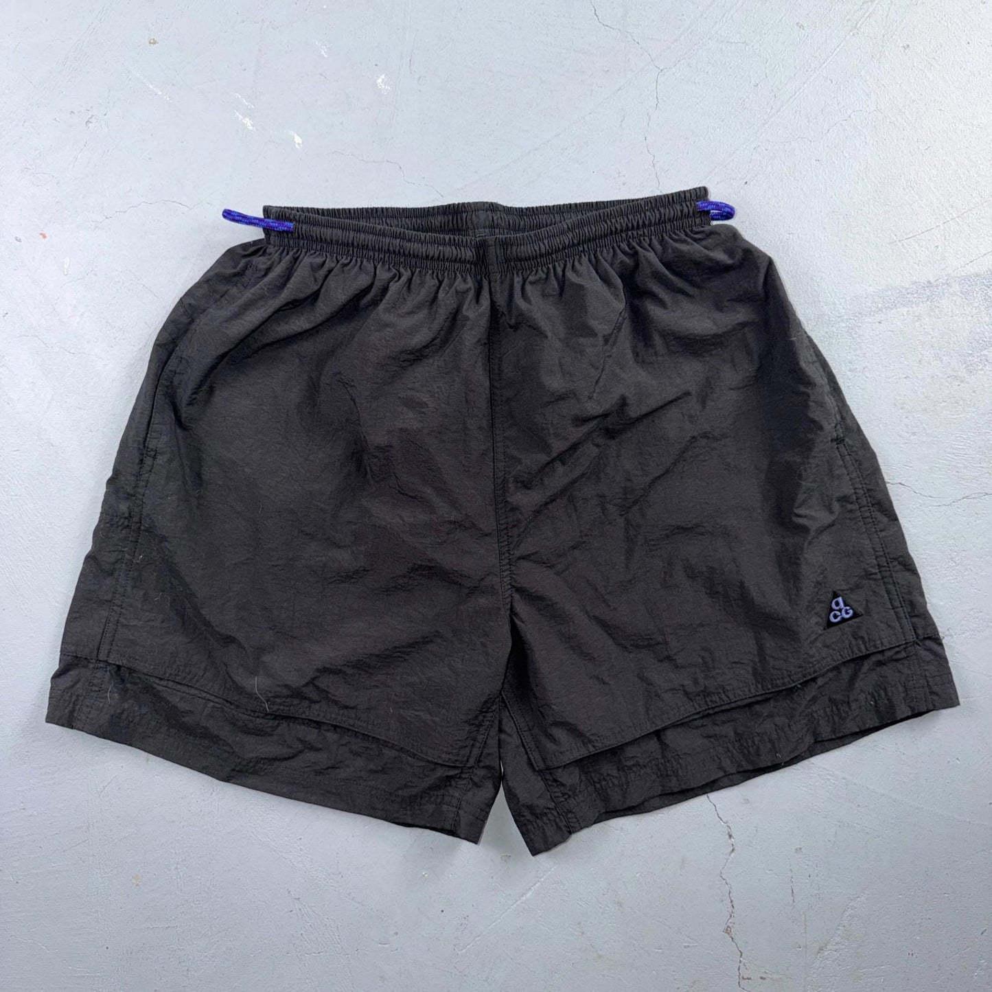 Nike ACG VTG Men Activewear Shorts L Black Nylon Polyester Logo Embroidery 90s