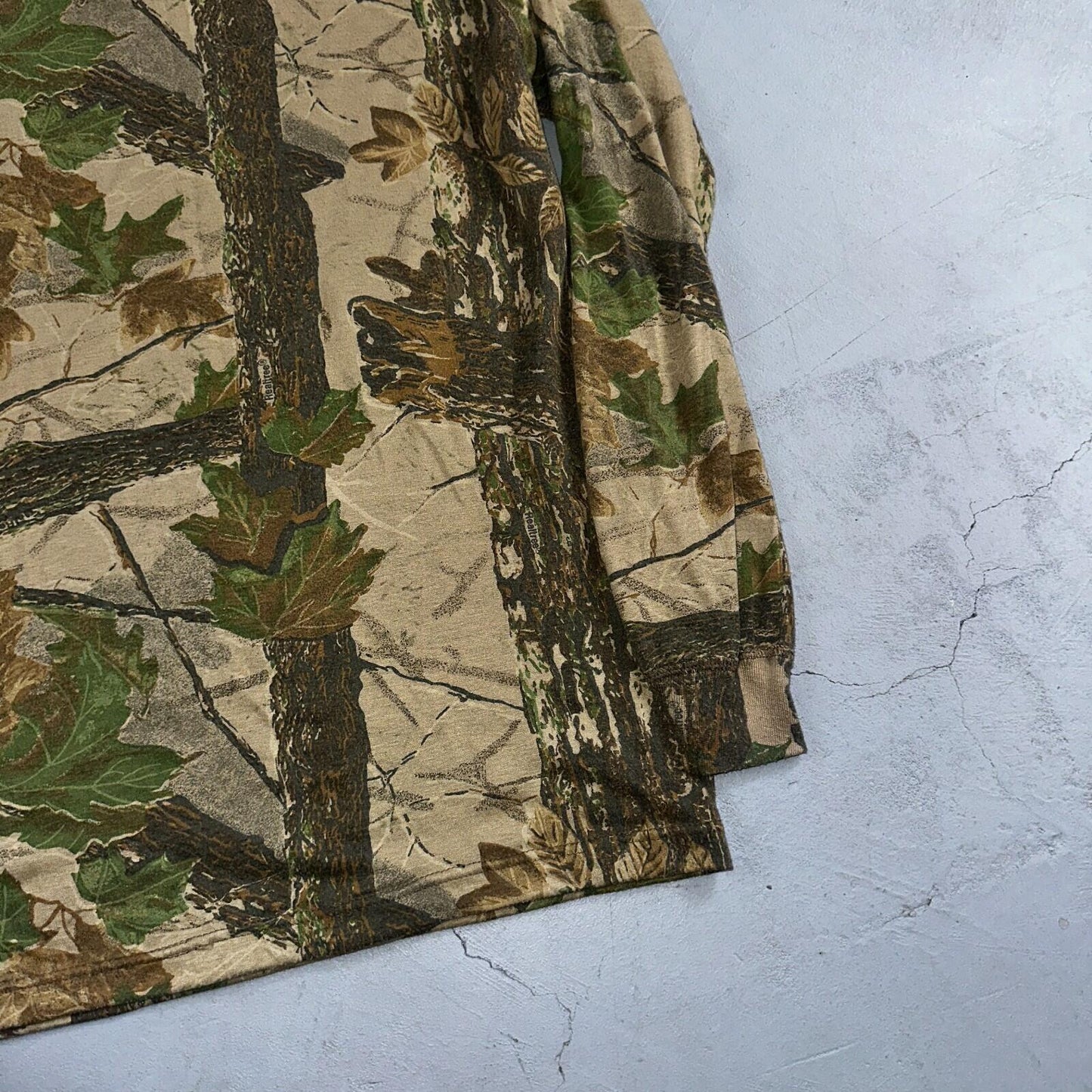 Camo 90s Real Tree VTG T Shirt Long Sleeve Woodland Hunting Pocket Rare Forest