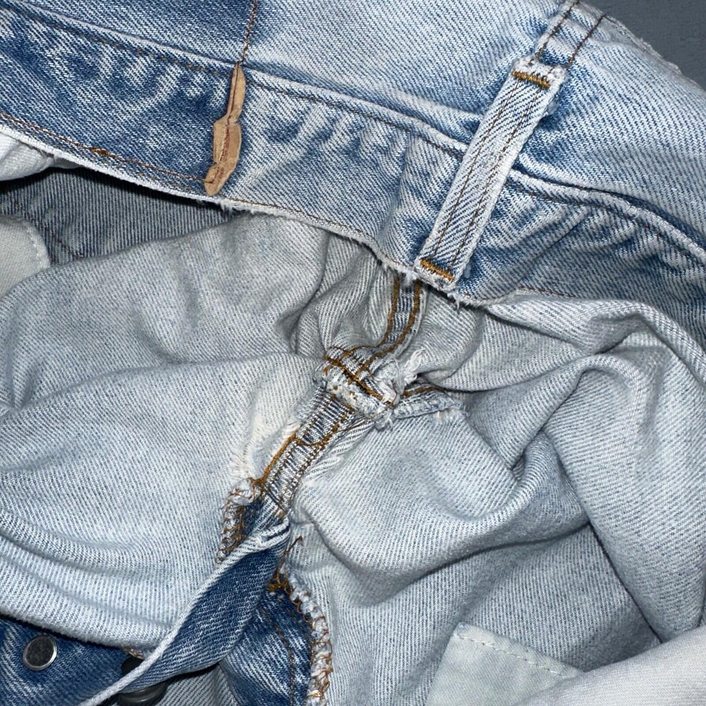 Levis 501 Vintage 80s Redline Selvedge USA XX Jeans Light Wash 66 Act 28x31