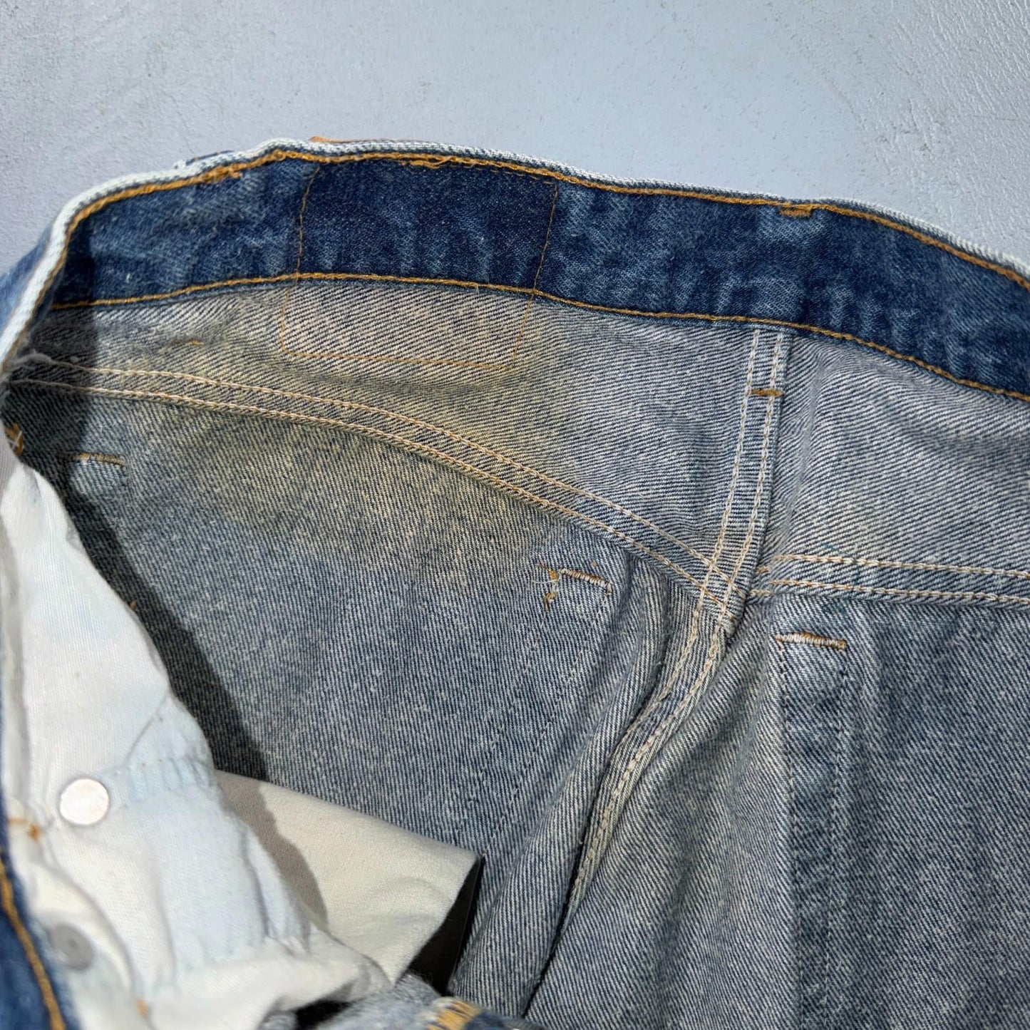 Levis 501 Vintage 80s USA XX Straight Leg Jeans Blue Light Wash 33x33 Act 31x30