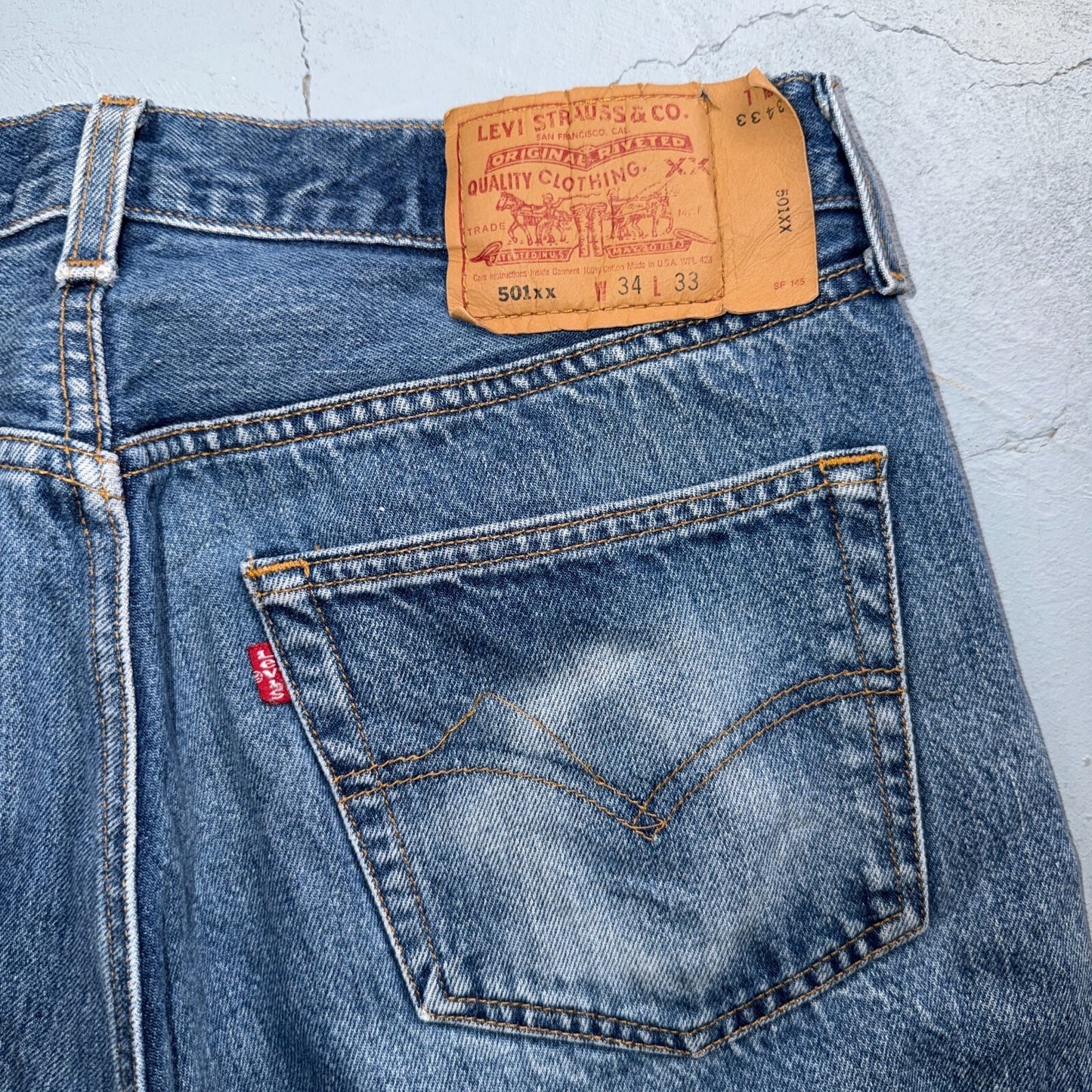 Levis 501 Vintage 90s USA XX Straight Leg Jeans Blue Light Wash 34x33 Act 31x28