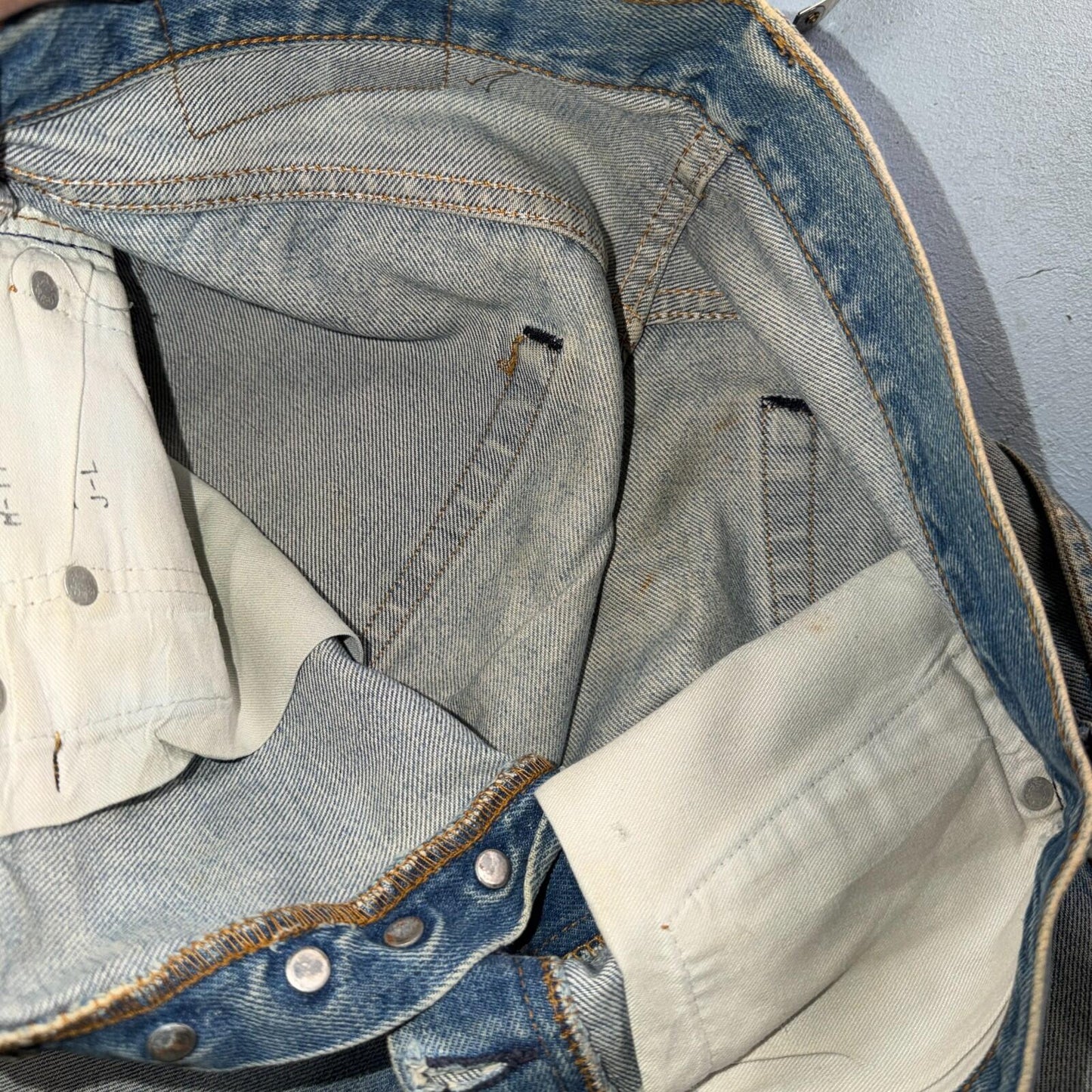 Levis 501 Vintage 80s Redline Selvedge USA XX Jeans Light Wash 30x38 Act 29x33