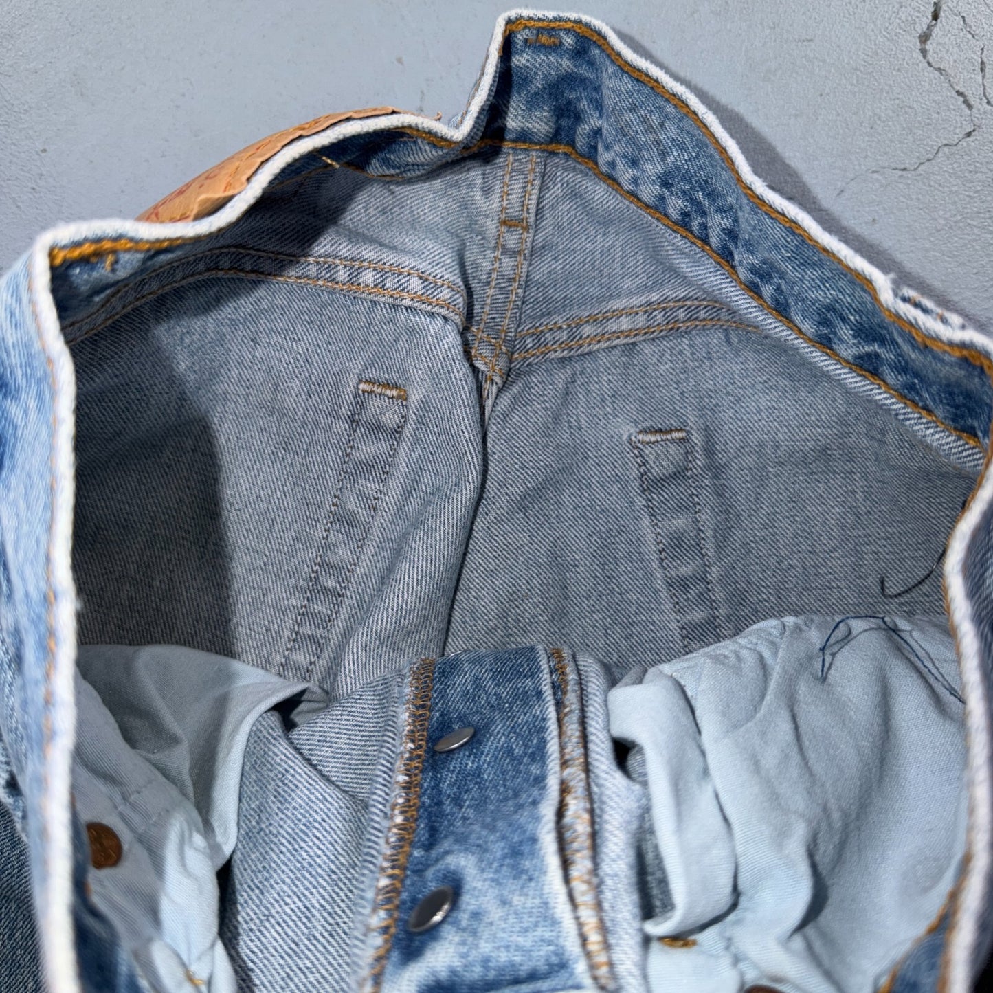 Levis 501 Vintage 90s USA XX Straight Leg Jeans Blue Light Wash 29x36 Act 27x28