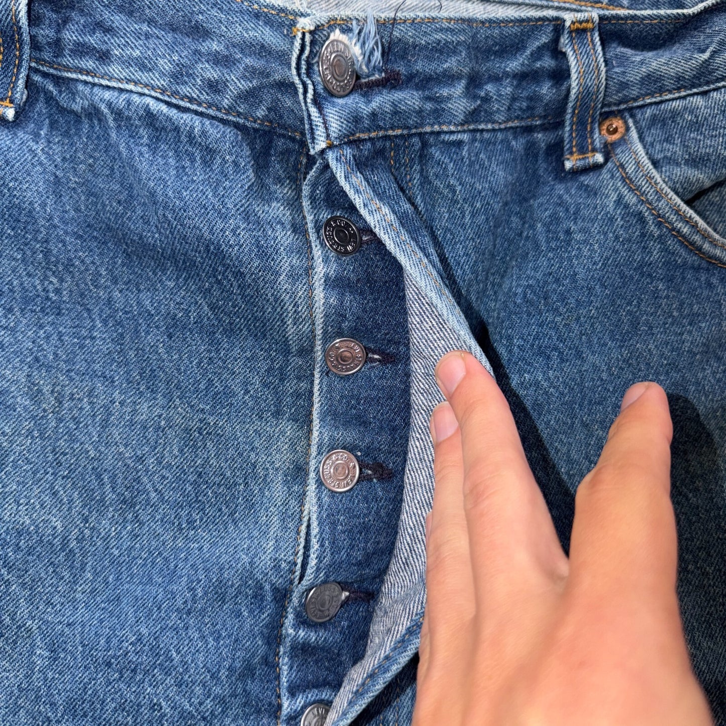 Levis 501 Vintage 80s USA XX Straight Leg Jeans Blue Light Wash 42x34 Act 38x29