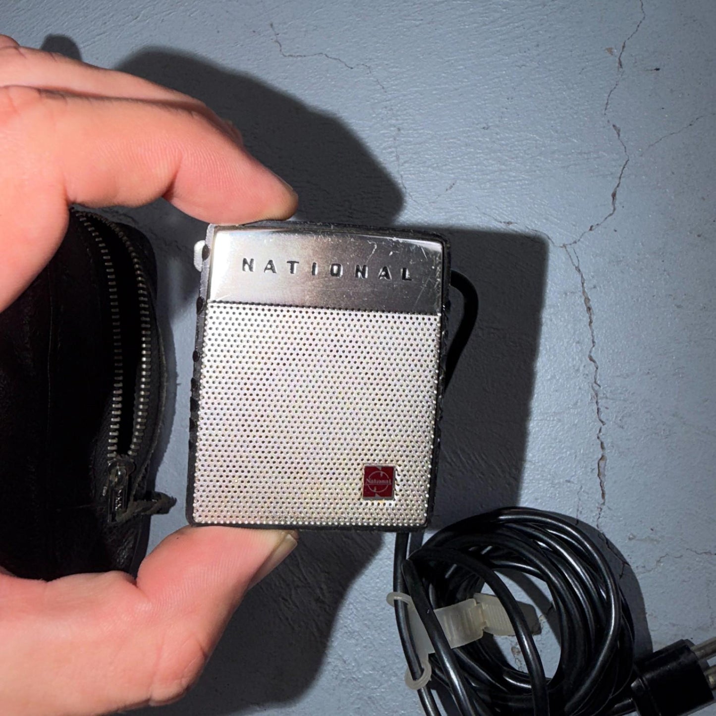 Vintage National WM-2002N Dynamic Microphone Wired On-Stand Belt Clip - Black