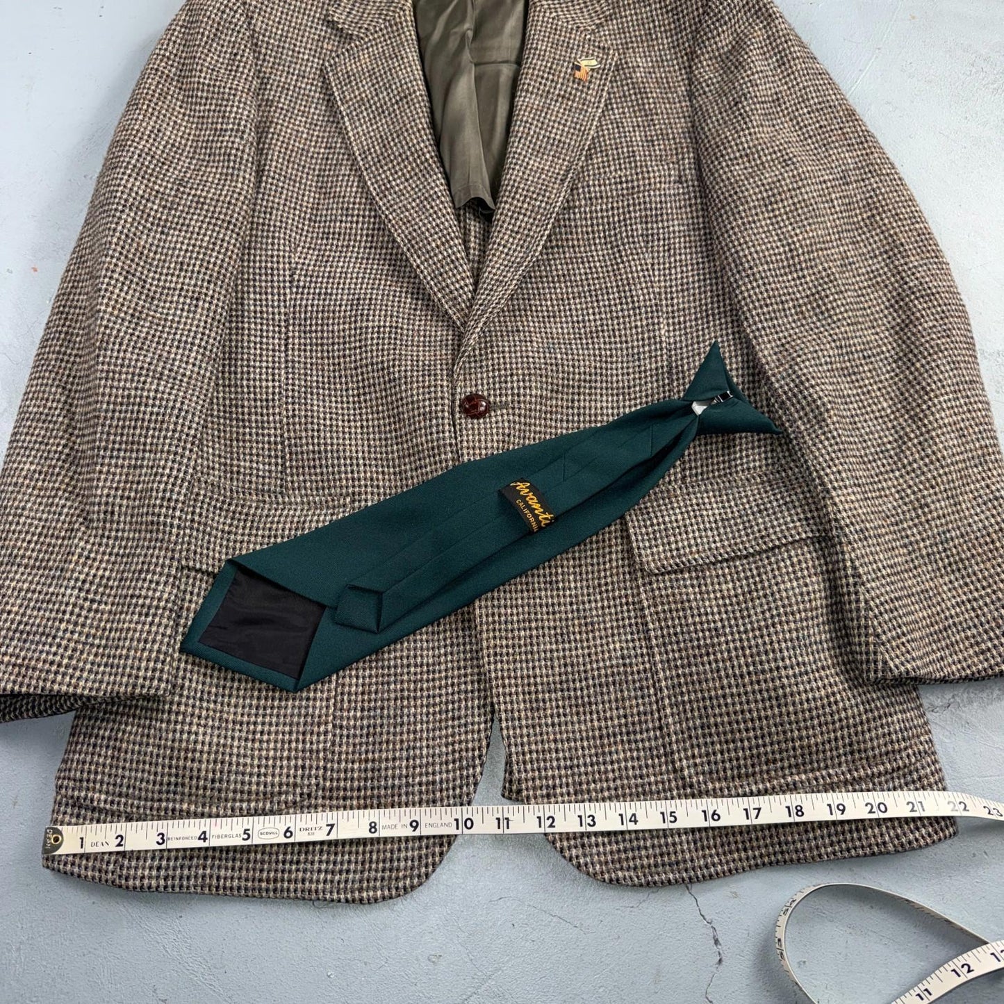 Harris Tweed PBM Vintage 42 Blazer Gray Herringbone Wool Sport Coat USA 1970s