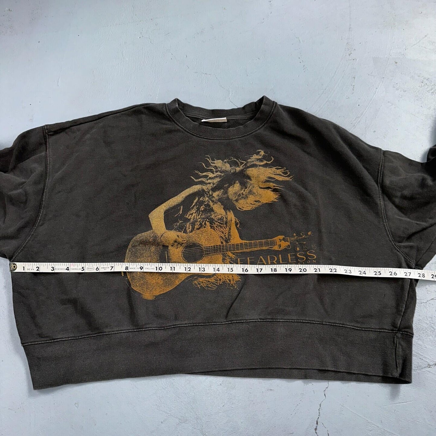 Taylor Swift Fearless Taylor's Version Cotton Cropped Sweatshirt Gray Sz L