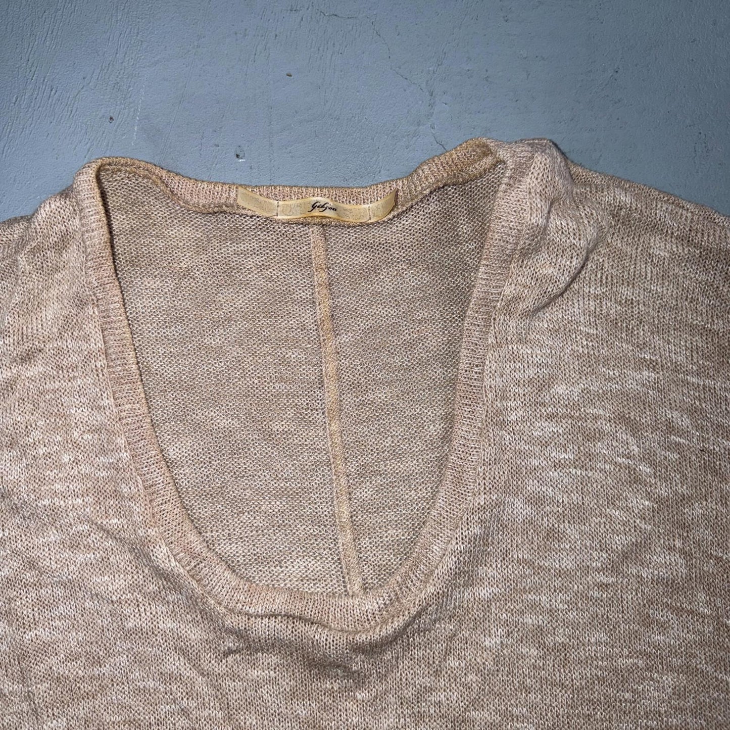 Gibson Women’s Size Large Sleeveless V-Neck Rayon USA Shirt VTG