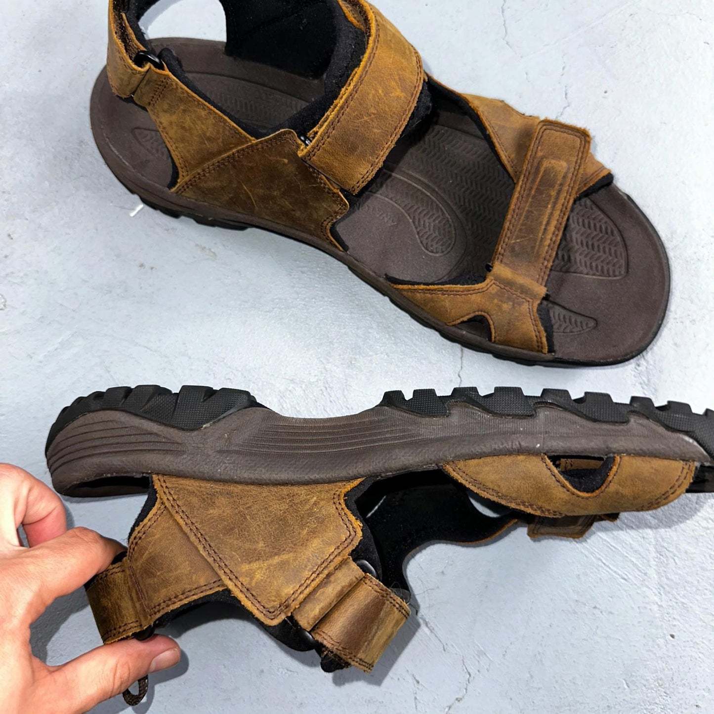 Keen US Mens Size 13 M Targhee III Open Toe Adjustable Waterproof Sandal Brown
