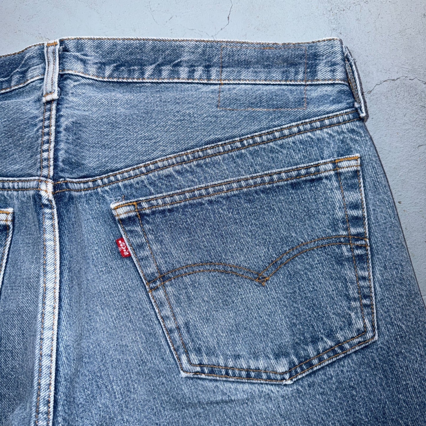 Levis 501 Vintage 80s USA XX Straight Leg Jeans Blue Light Wash 40x32 Act 38x28
