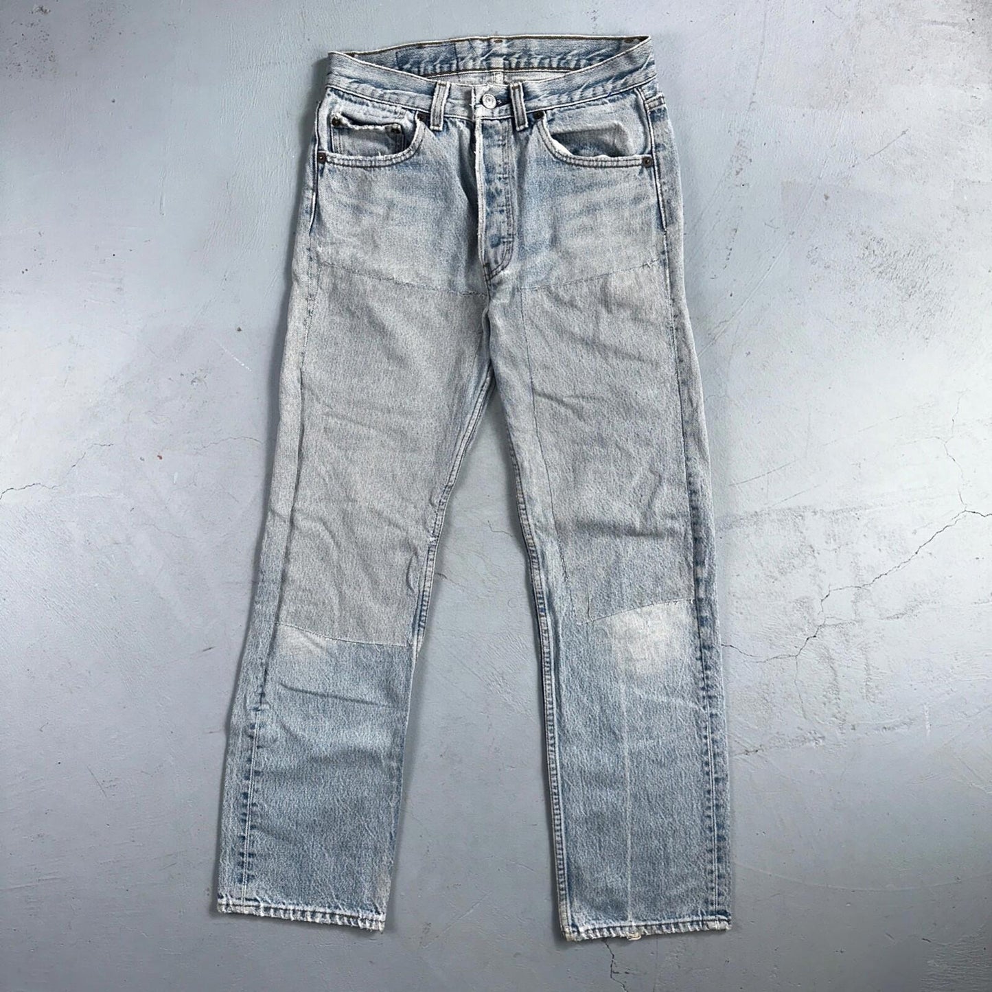 Levis 501 Vintage 80s USA XX Straight Leg Jeans Blue Light Wash Thrash Act 27x28