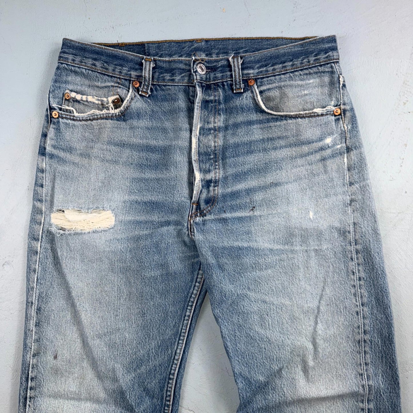 Levis 501 Vintage 80s USA XX Straight Leg Jeans Blue Light Wash 34x33 Act 32x29