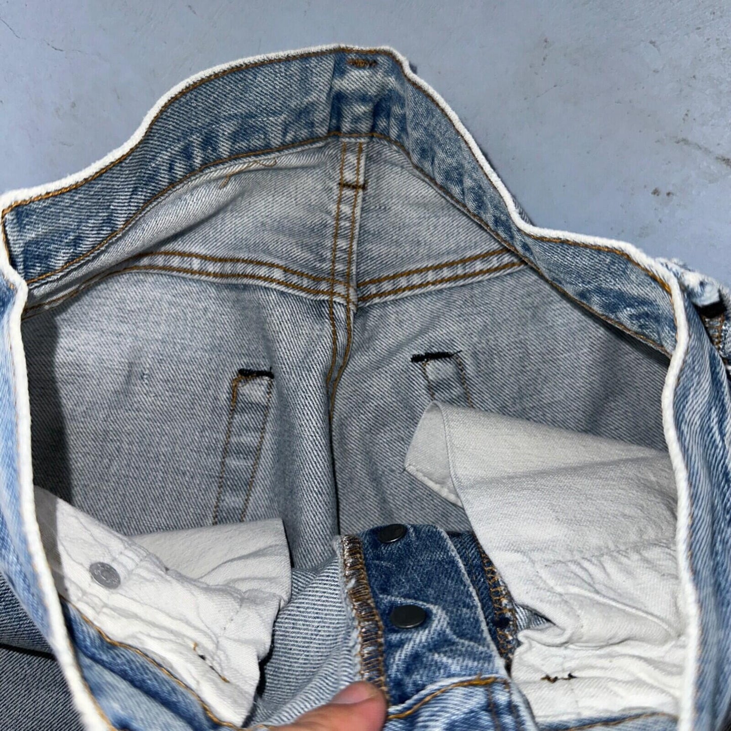Levis 501 Vintage 80s Redline Selvedge USA XX Jeans Light Wash 28x36 Act 26x31