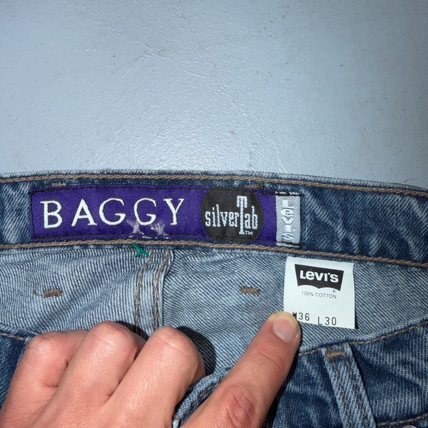 Levis NOS Vintage 90s Silvertab Baggy Loose Denim Jeans USA Blue Mens DS 36x30
