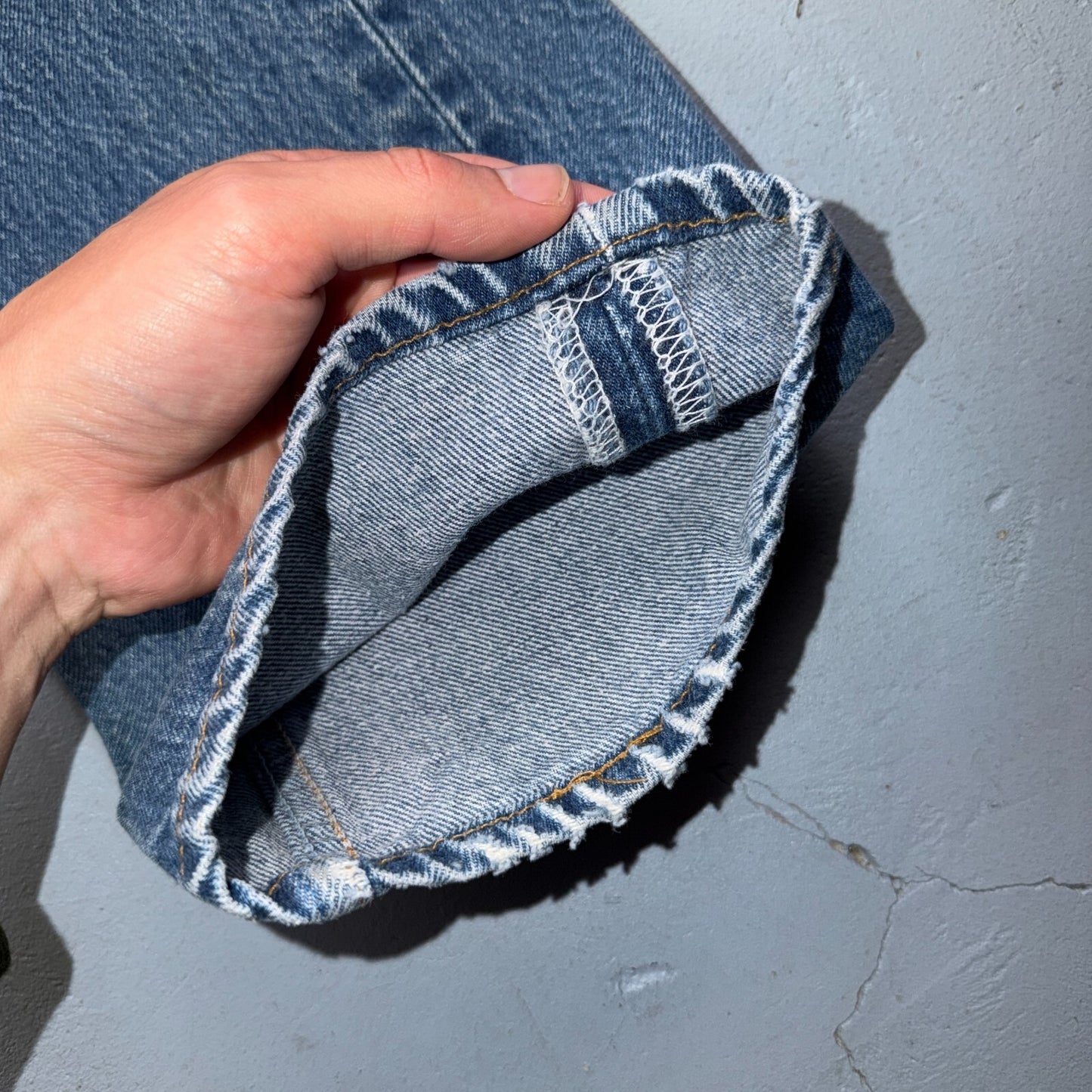Levis 501 Vintage 90s USA XX Straight Leg Jeans Blue Light Wash 34x33 Act 31x29