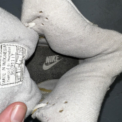 Nike Vintage 1990 Air Delta Force High Great Condition Men’s 8.5 Rare 90s White