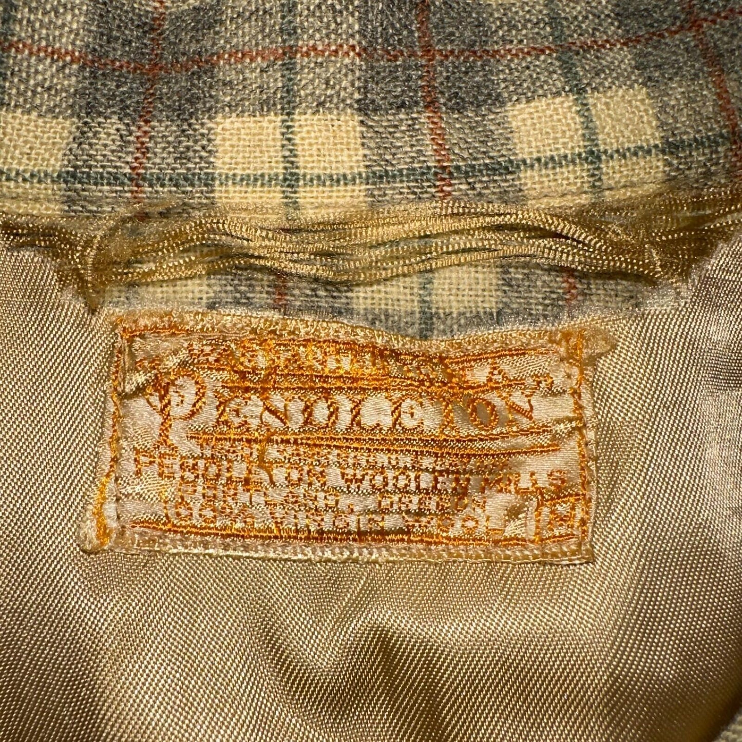 Pendleton VTG Board Shirt Plaid 100% Wool Button Down Size M Plaid 1960s Camp