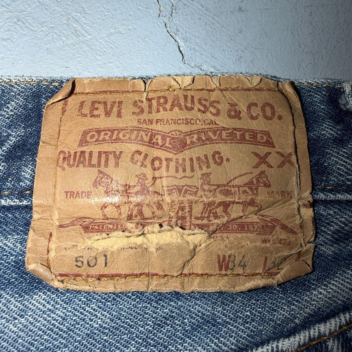 Levis 501 Vintage 80s Redline Selvedge USA XX Jeans Light Wash 31x27 Skinny