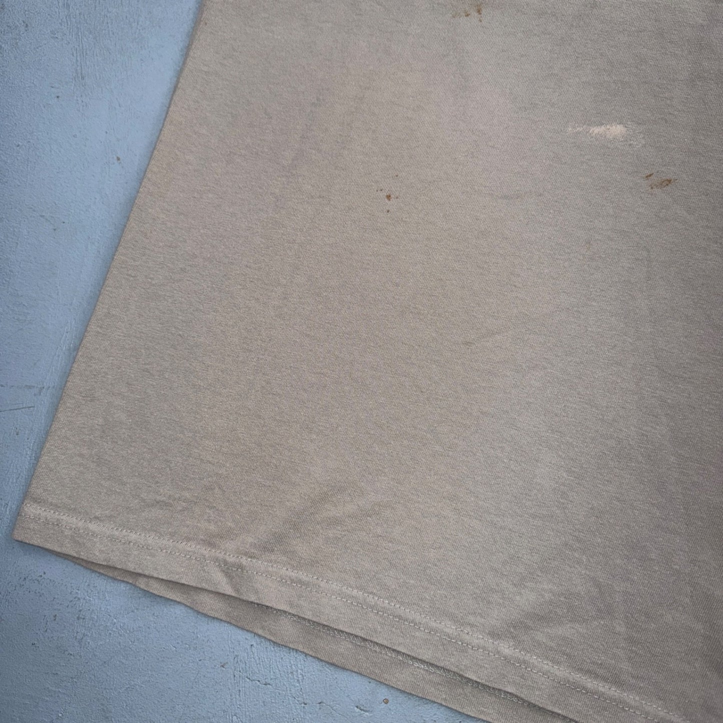 Nike VTG Y2K There Is No Finish Line Swoosh Running T Shirt Beige Distressed