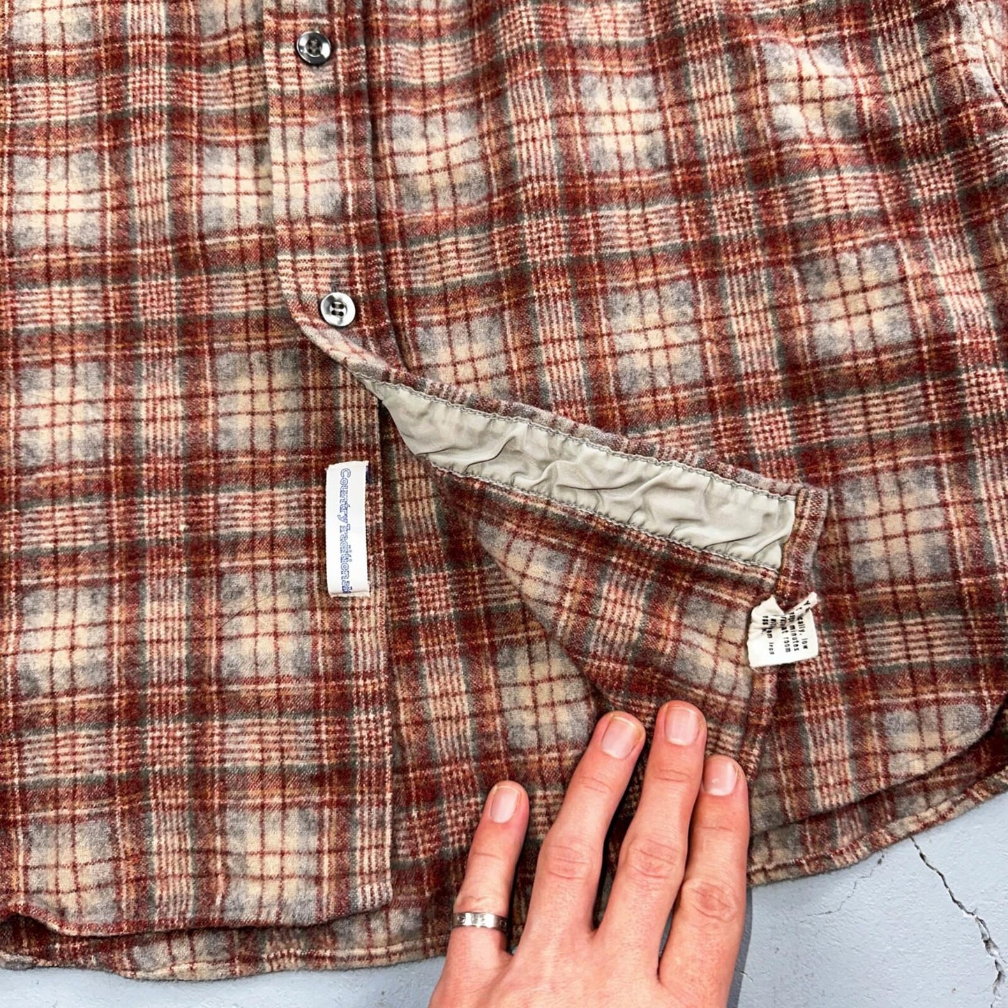 Pendleton Vintage 70s Woolen Mills Virgin Wool Lodge Shirt Red Plaid Mens L