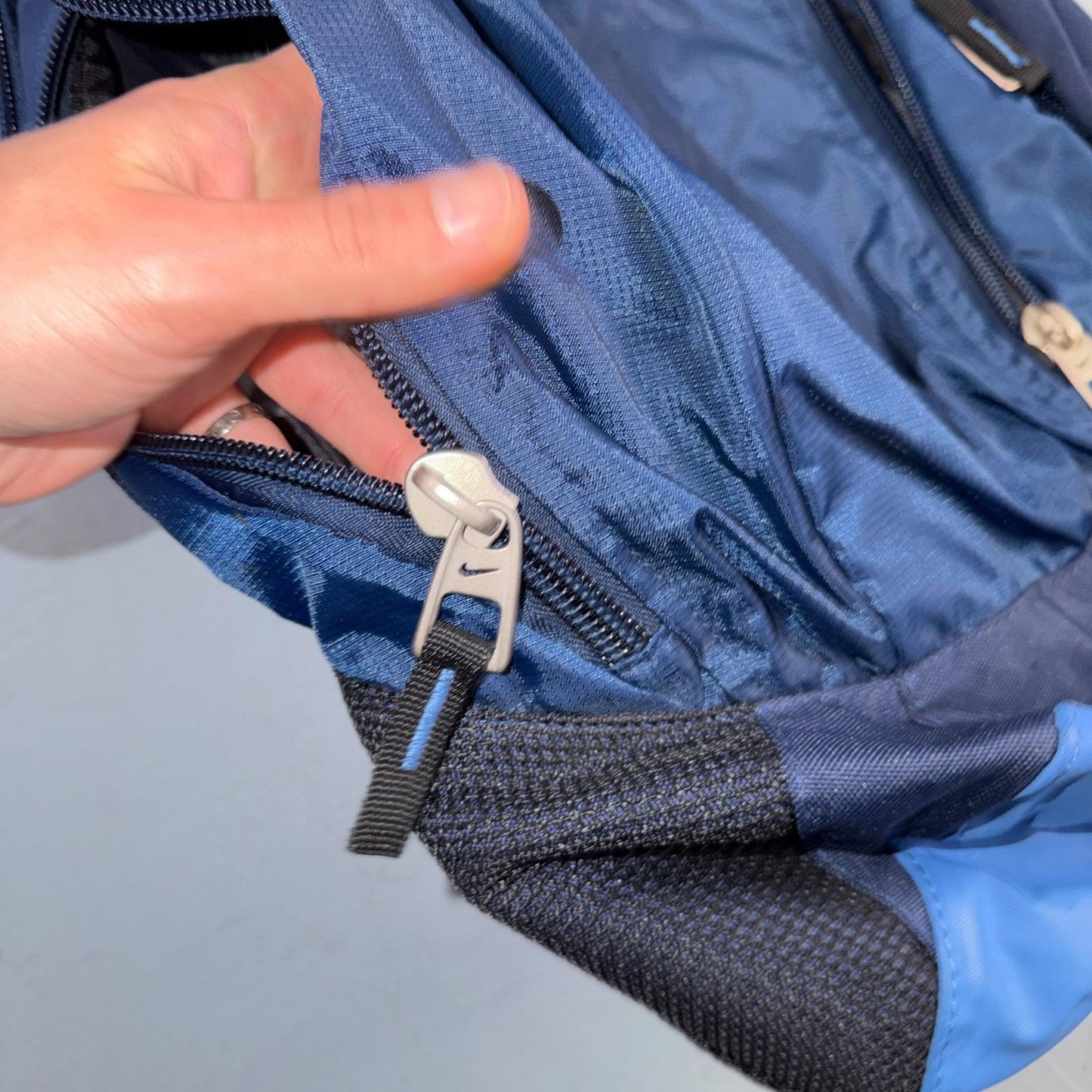 VTG Nike Backpack Blue Lots Of Pockets Gym Sports 90s Y2K Travel Carry On
