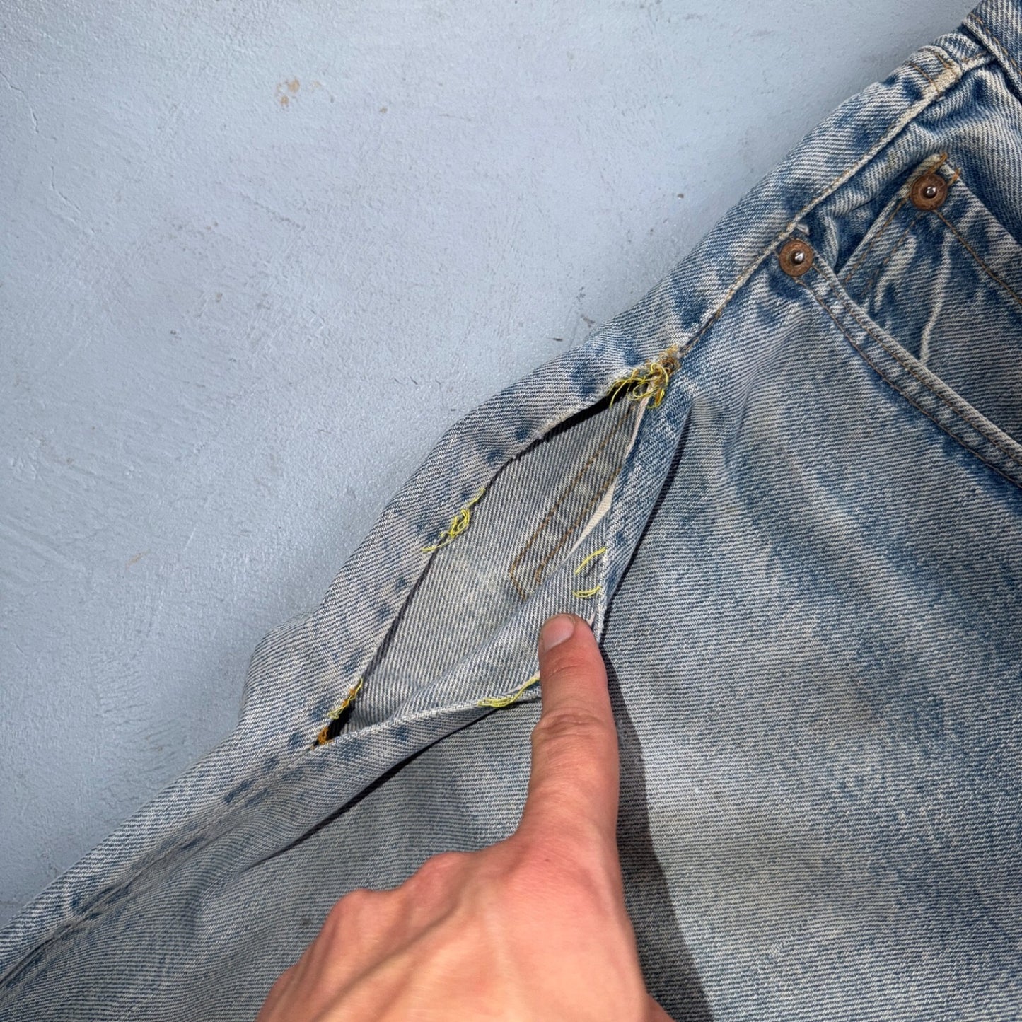 Levis 501 Vintage 80s Redline Selvedge USA XX Jeans Light Wash 32x38 Act 29x32