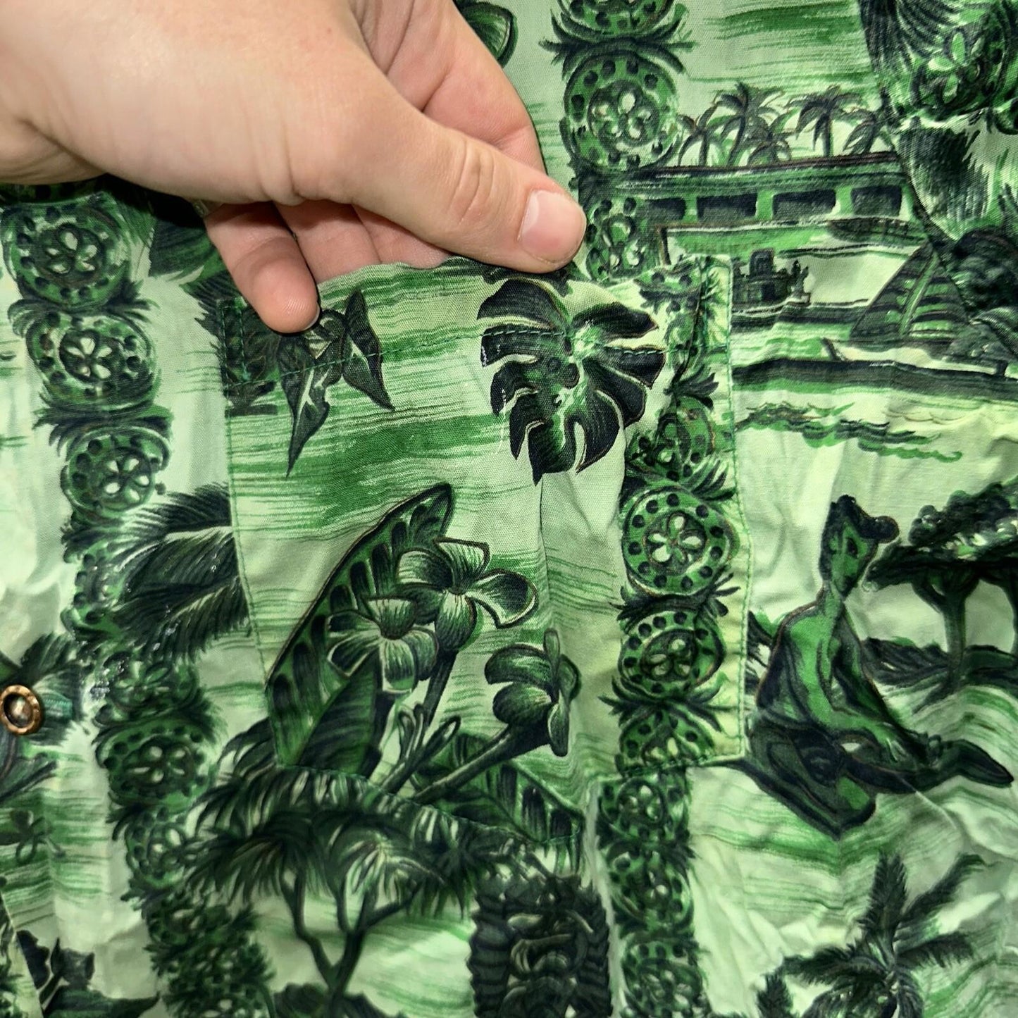 Vintage 50s Hawaiian Aloha Print Shirt Rockabilly Honolulu 60s Button USA Green