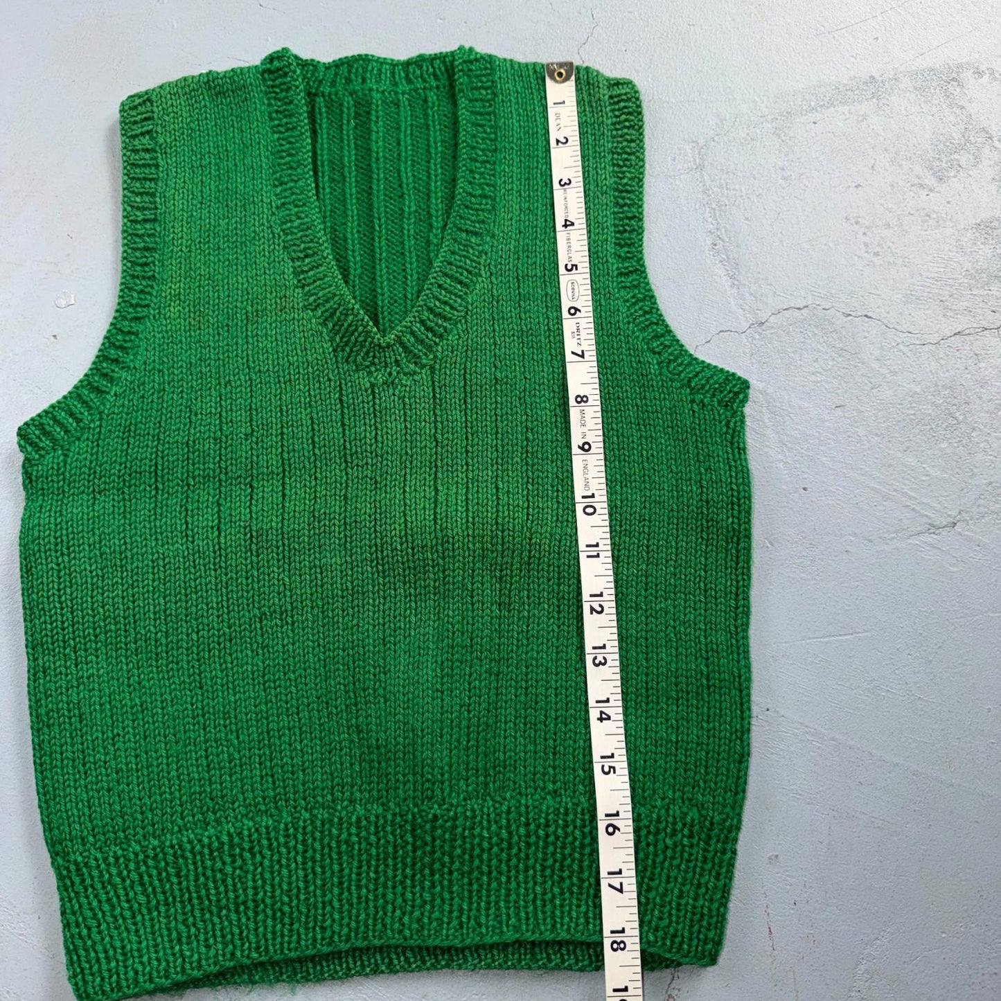 VTG Green Vest Knitted Sleeveless Sweater Pullover Handmade Knit 70s 1970s
