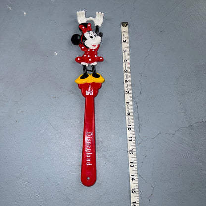 Disneyland Walt Disney World Minnie Mouse Back Scratcher 15 inches