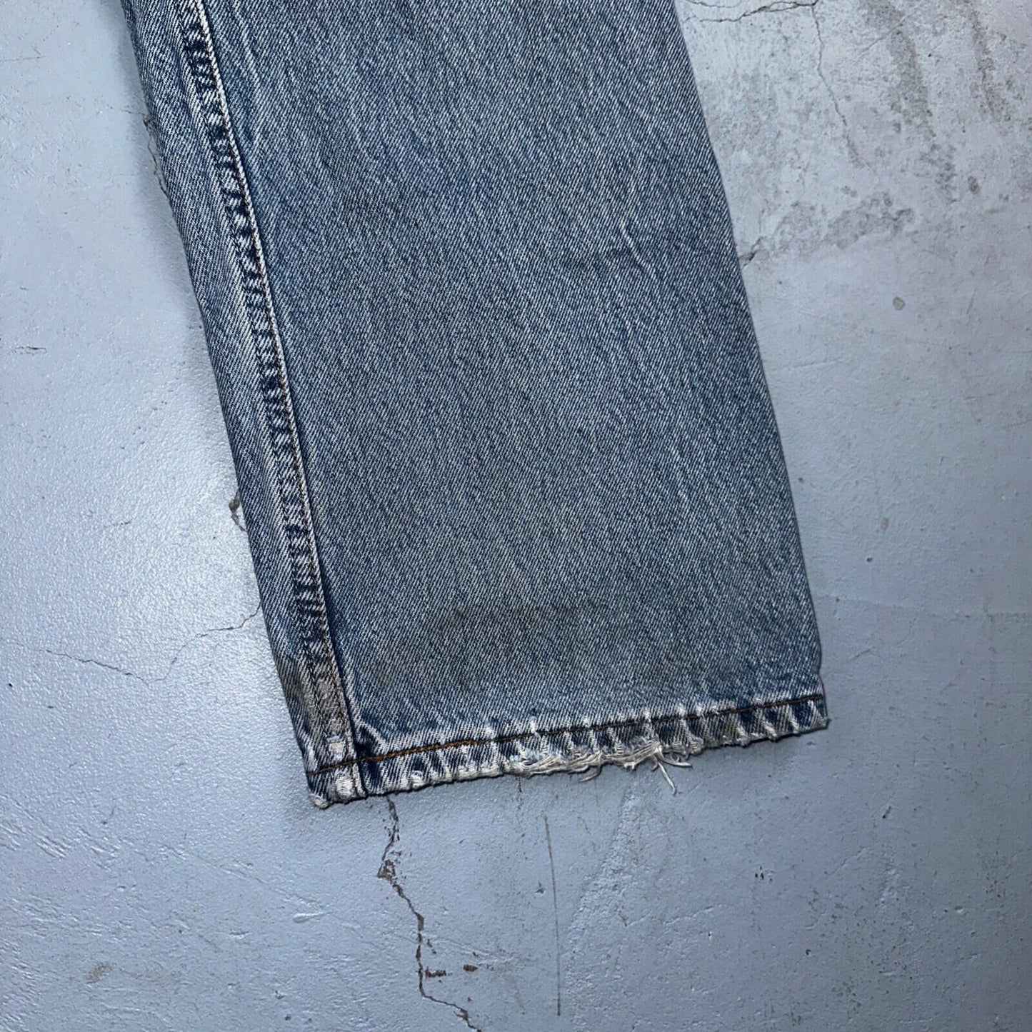 Levis 501 Vintage Y2K XX Straight Leg Jeans 90s Blue Light Wash 33x30 Act 32x28