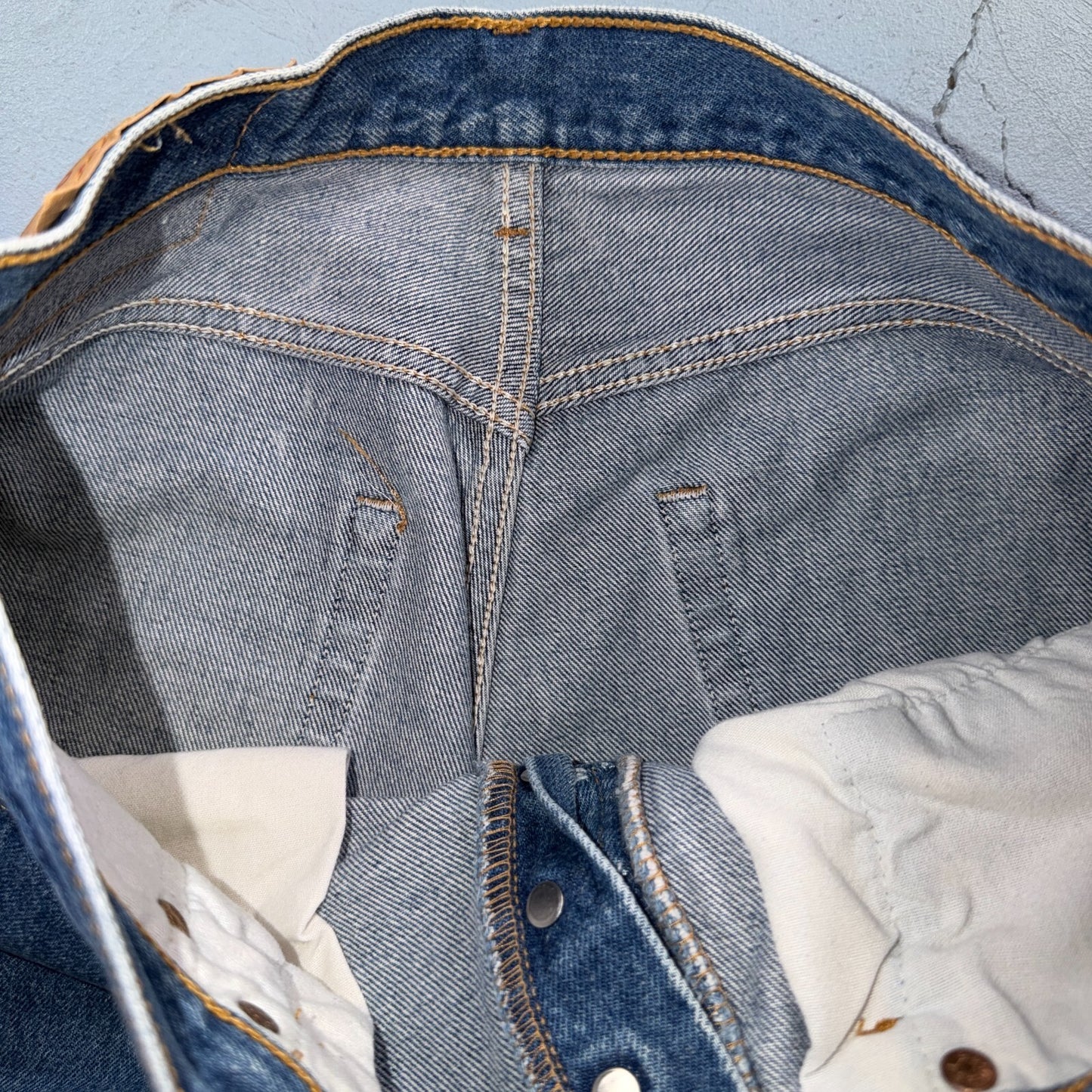Levis 501 Vintage 90s USA XX Straight Leg Jeans Blue Med Wash 33x34 Act 31x31