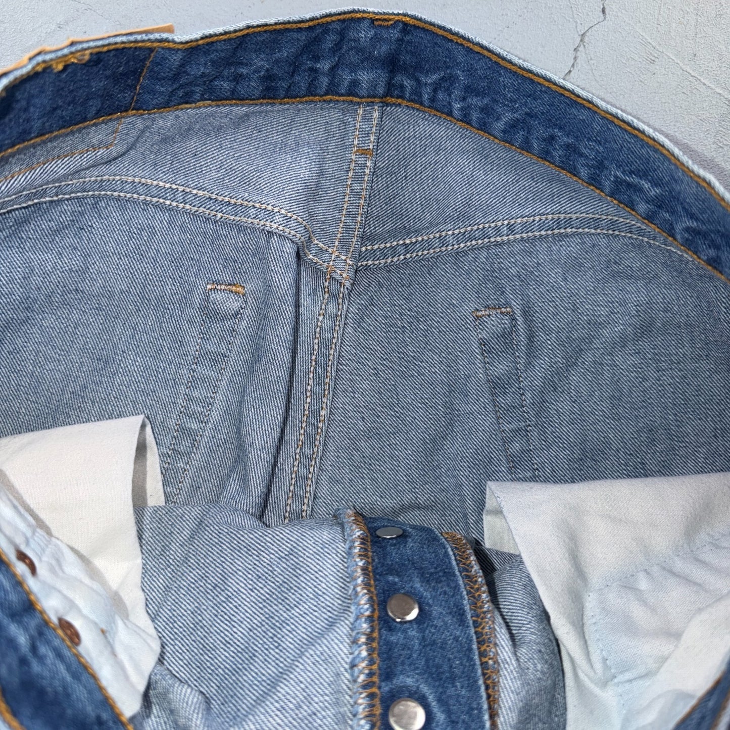 Levis 501 Vintage 90s USA XX Straight Leg Jeans Blue Light Wash 38x32 Act 35x28