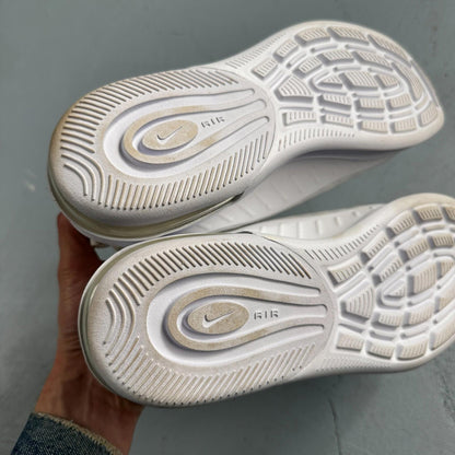 Nike Air Max Axis White Sneakers Women's Size 9 Running AA2168-100