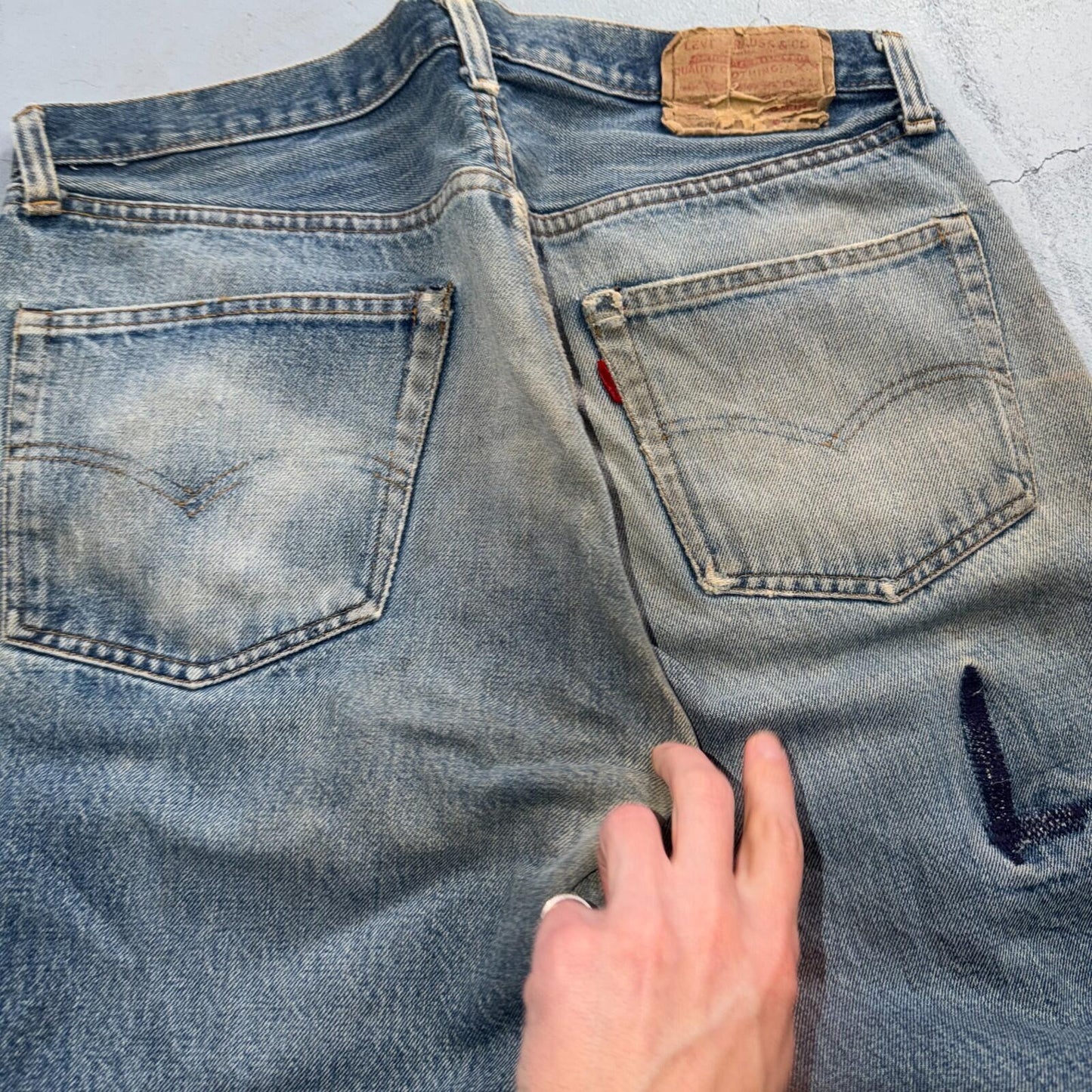 Levis 501 Vintage 80s Redline Selvedge USA XX Jeans Light Wash 35x34 Act 32x29