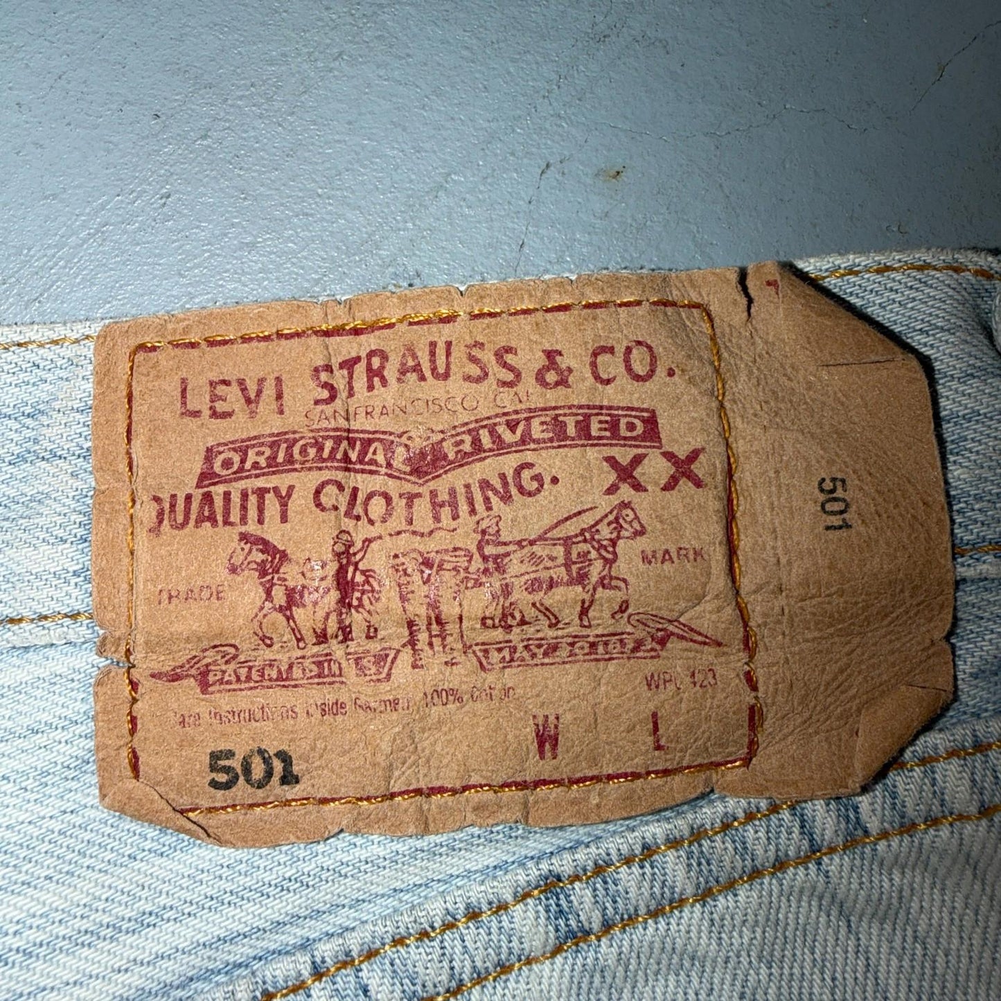 Levis 501 Vintage Y2K 90s XX Straight Leg Jeans Blue Light Wash Stripe Act 33x29